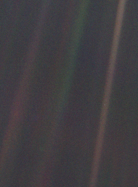 The Pale Blue Dot image.